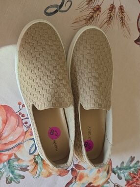 Women's Slip-On Happily Grey Shoes